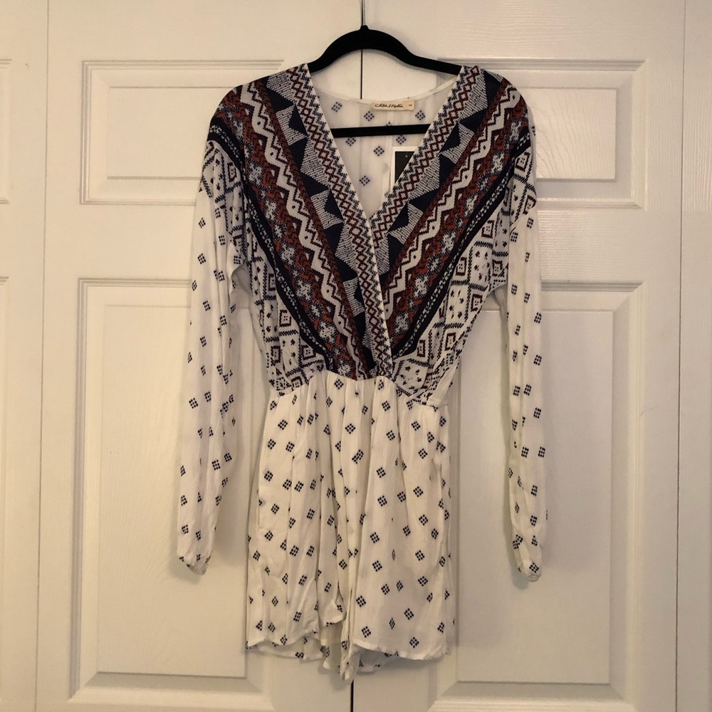 NWT White Long Sleeve Romper w Pockets